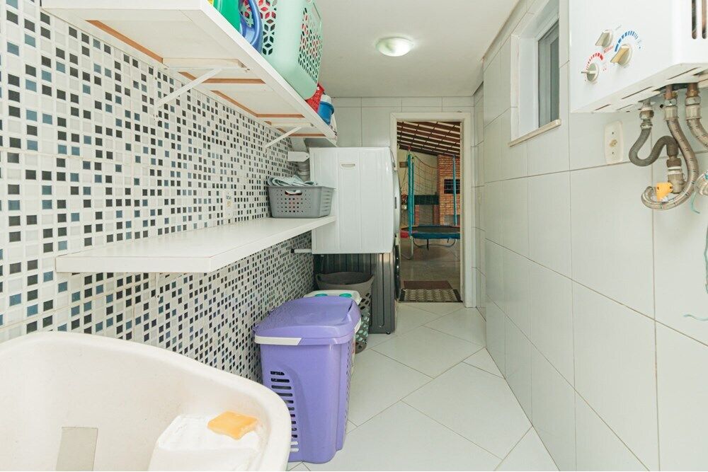 Casa à venda com 3 quartos, 170m² - Foto 4