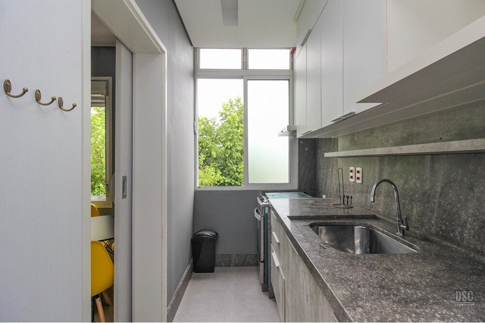 Apartamento à venda com 1 quarto, 45m² - Foto 2