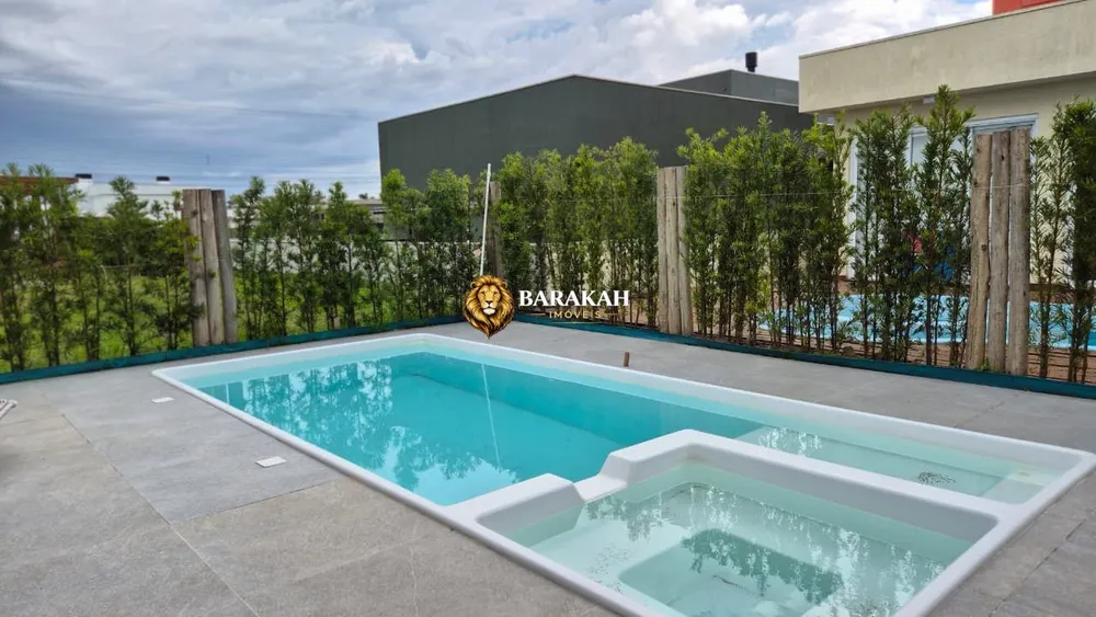 Casa, 3 quartos, 220 m² - Foto 2