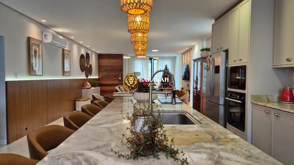 Casa, 3 quartos, 220 m² - Foto 3