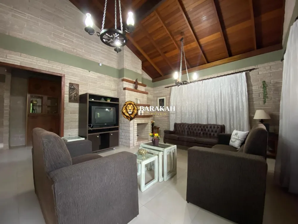 Casa, 3 quartos, 280 m² - Foto 1