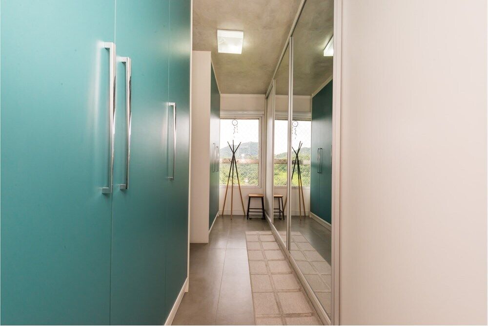 Apartamento à venda com 3 quartos, 205m² - Foto 1