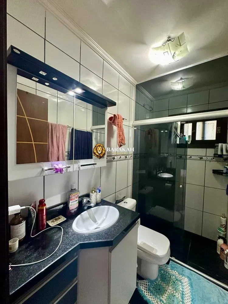 Casa, 4 quartos, 233 m² - Foto 2