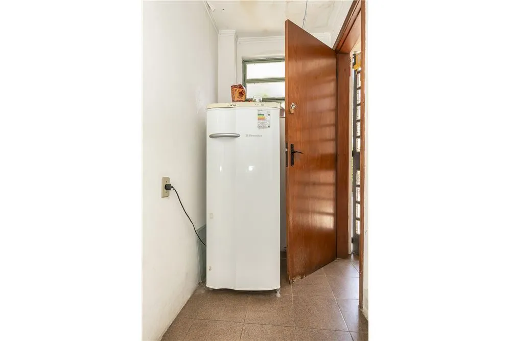 Casa, 4 quartos, 250 m² - Foto 11