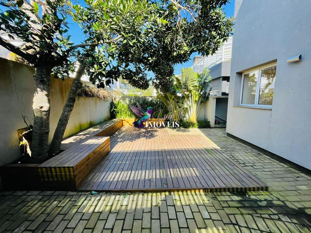 Casa à venda com 5 quartos, 441m² - Foto 2