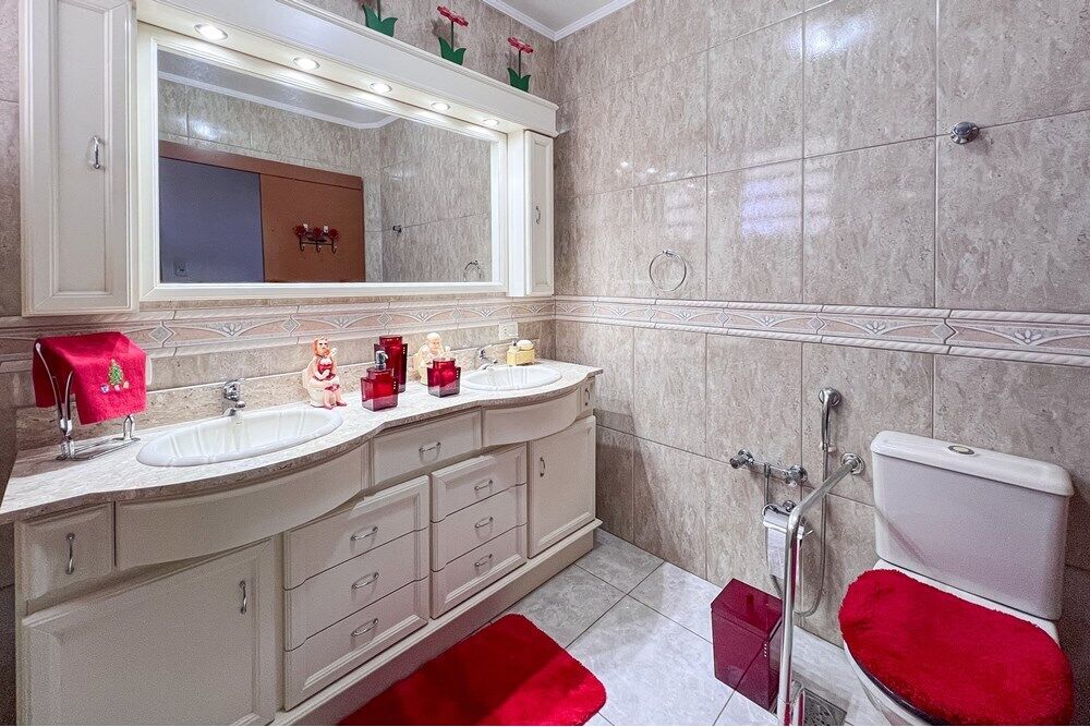 Apartamento à venda com 3 quartos, 95m² - Foto 2