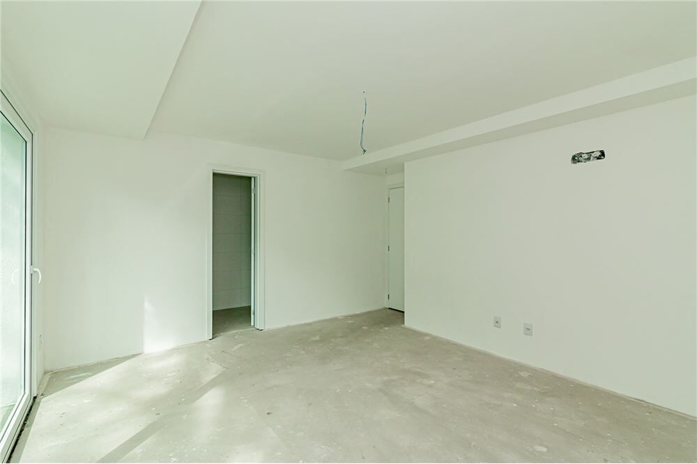 Apartamento à venda com 3 quartos, 227m² - Foto 1