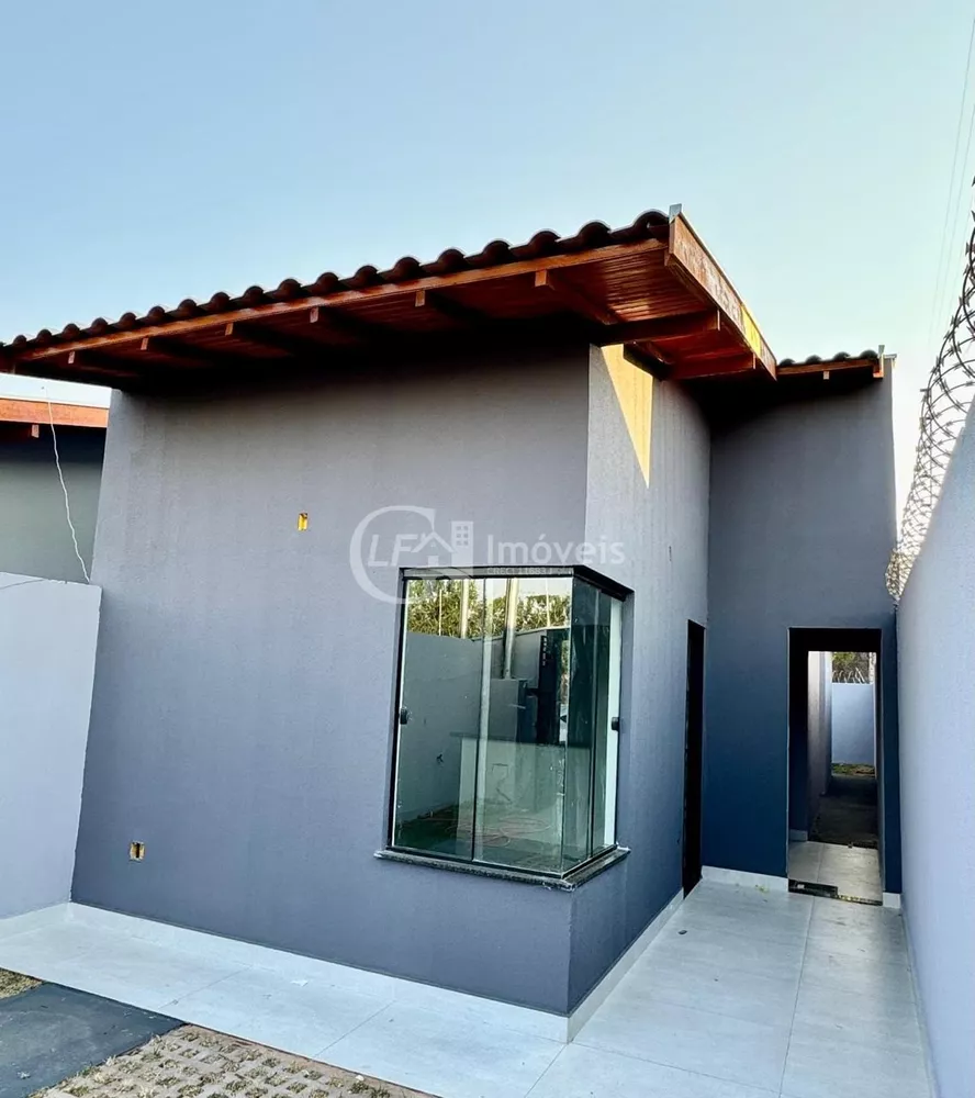 Casa à venda com 2 quartos, 125m² - Foto 1