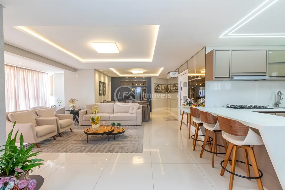Cobertura, 4 quartos, 215 m² - Foto 3