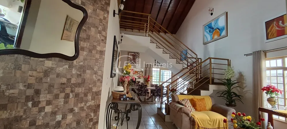 Casa, 3 quartos, 484 m² - Foto 1