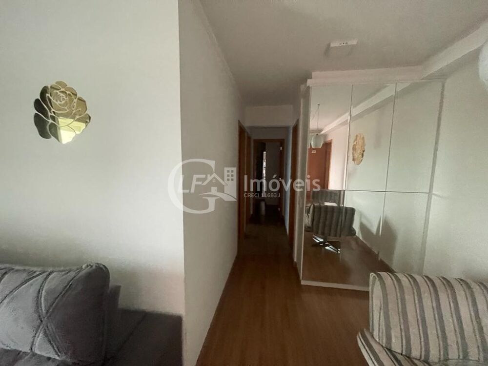 Apartamento para alugar com 3 quartos, 80m² - Foto 2