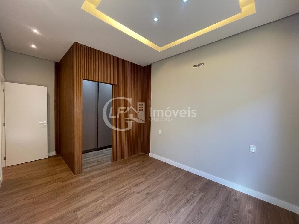 Casa, 3 quartos, 234 m² - Foto 2