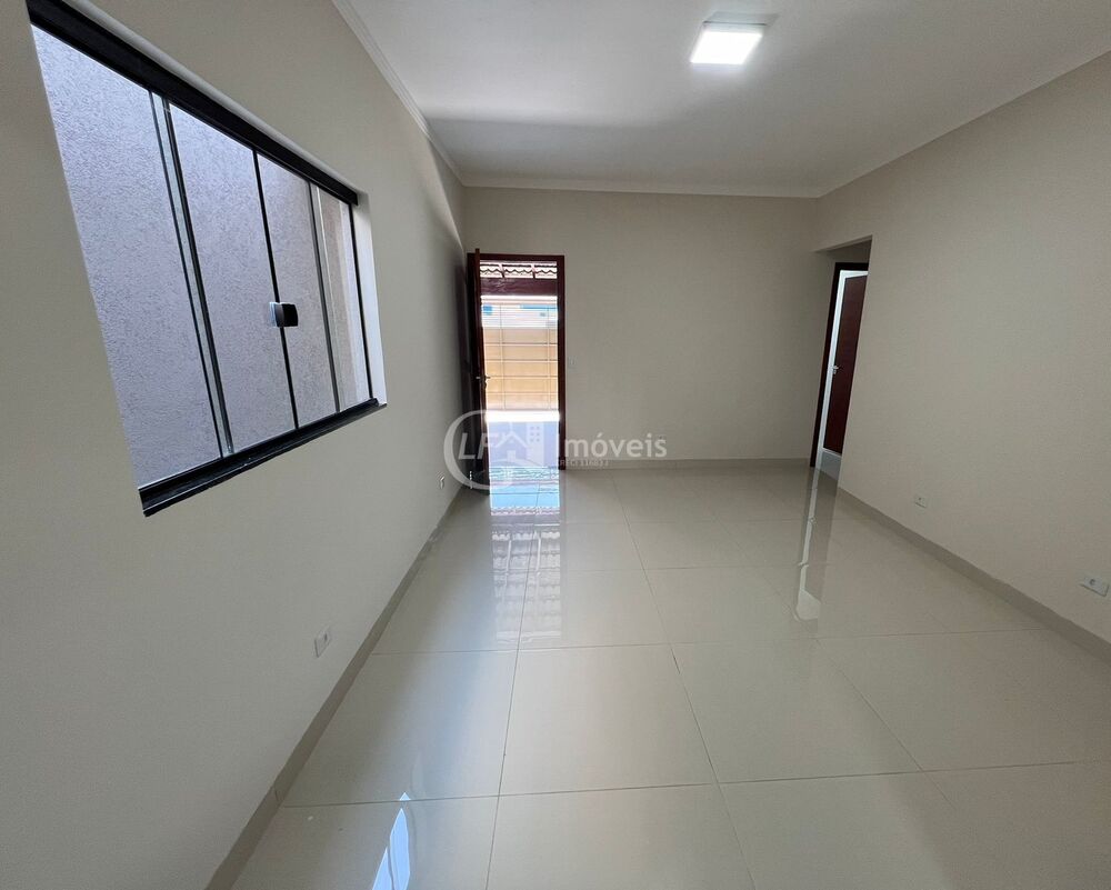 Casa, 3 quartos, 180 m² - Foto 1