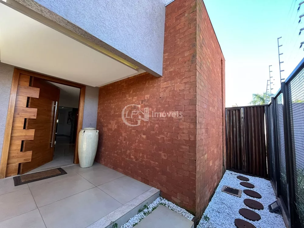 Casa à venda com 3 quartos, 360m² - Foto 3