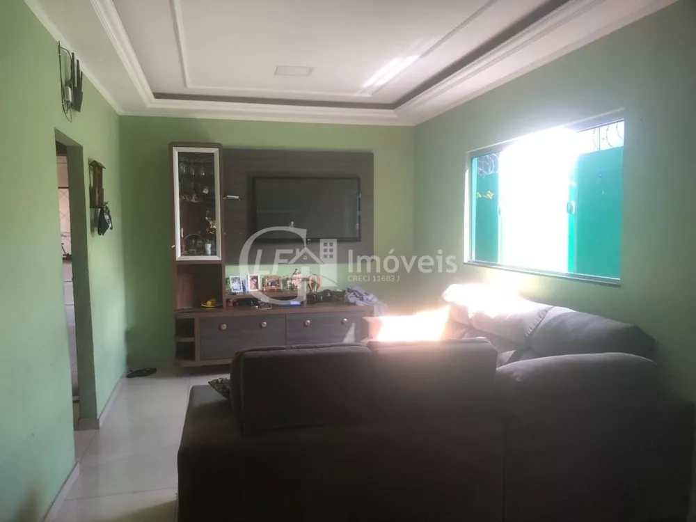 Casa, 3 quartos, 200 m² - Foto 2