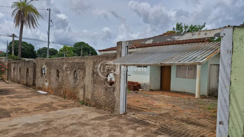 Casa, 2 quartos, 360 m² - Foto 1