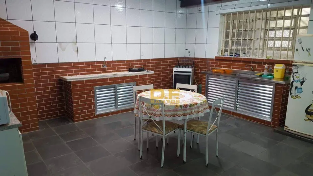 Casa, 3 quartos, 230 m² - Foto 2