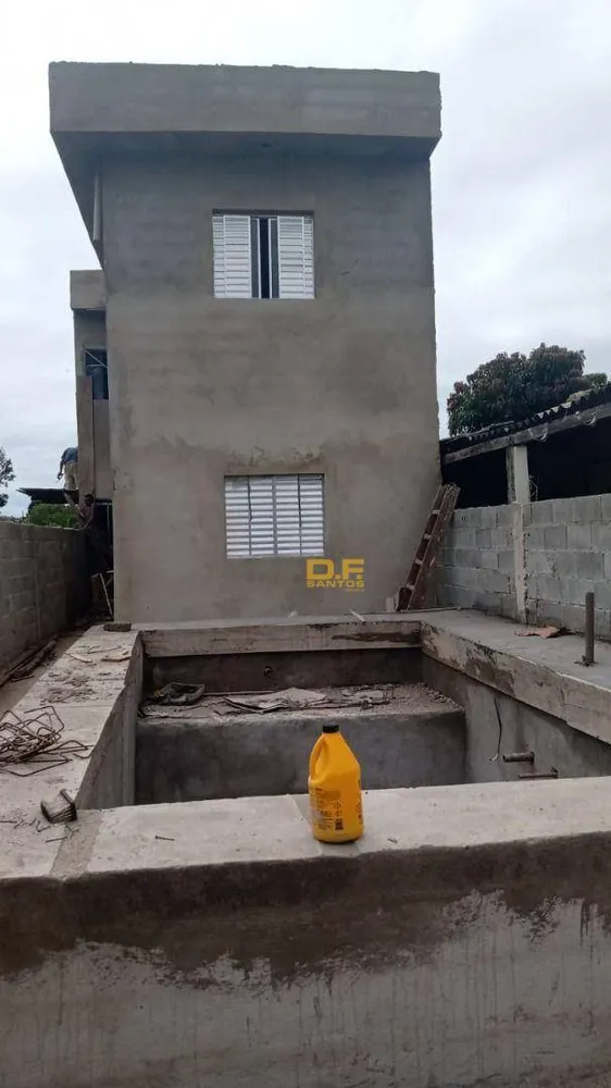 Casa, 4 quartos, 96 m² - Foto 1