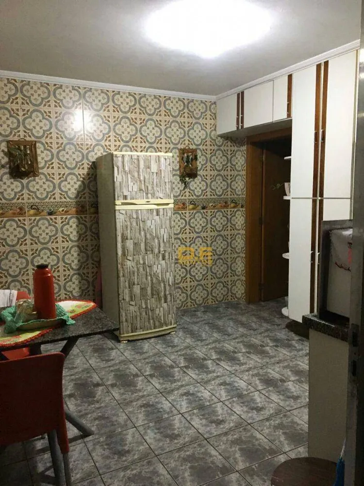 Sobrado, 6 quartos, 196 m² - Foto 2