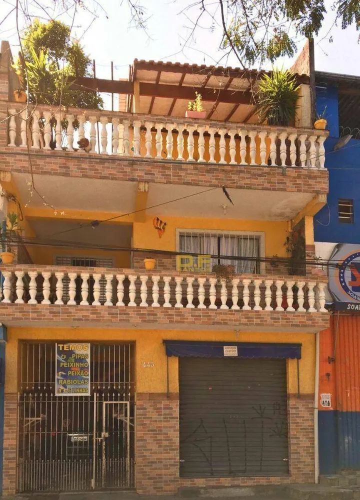 Sobrado, 6 quartos, 196 m² - Foto 1