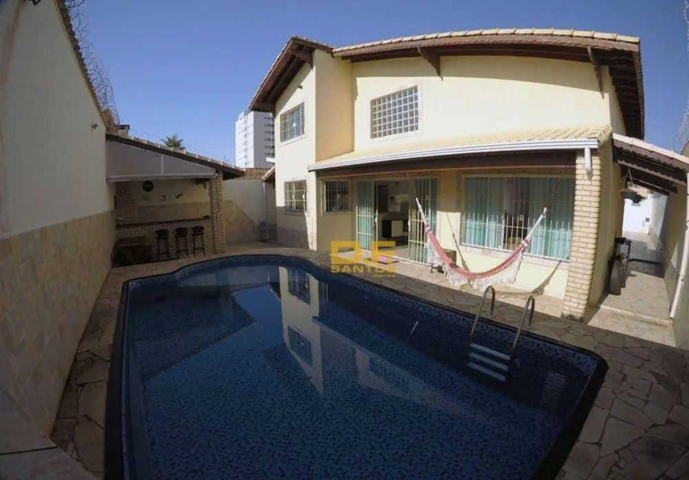 Casa, 4 quartos, 223 m² - Foto 1