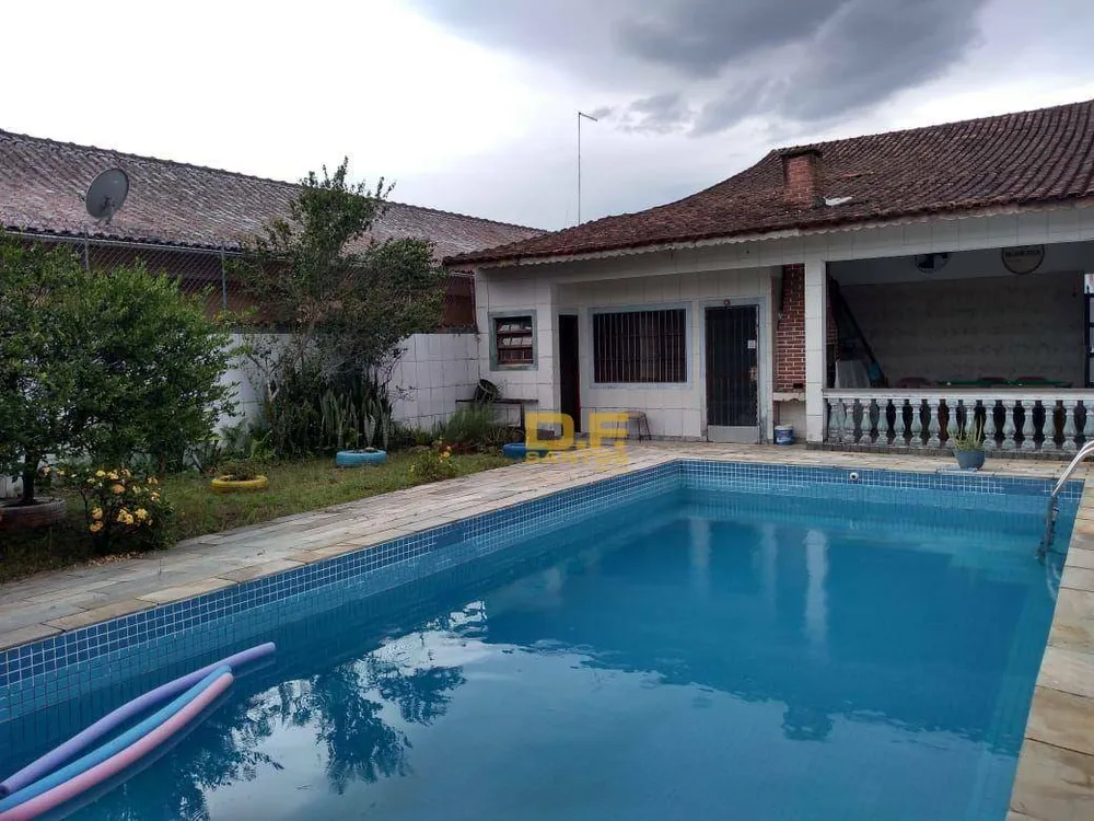 Casa, 4 quartos, 250 m² - Foto 1