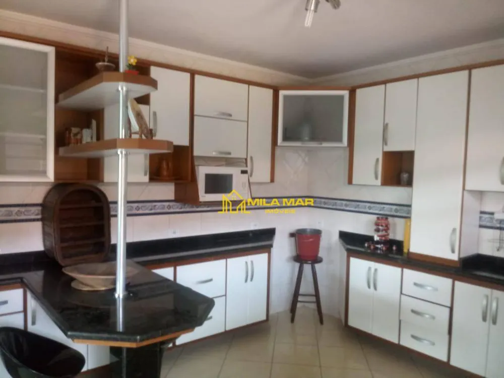 Sobrado, 3 quartos, 200 m² - Foto 1