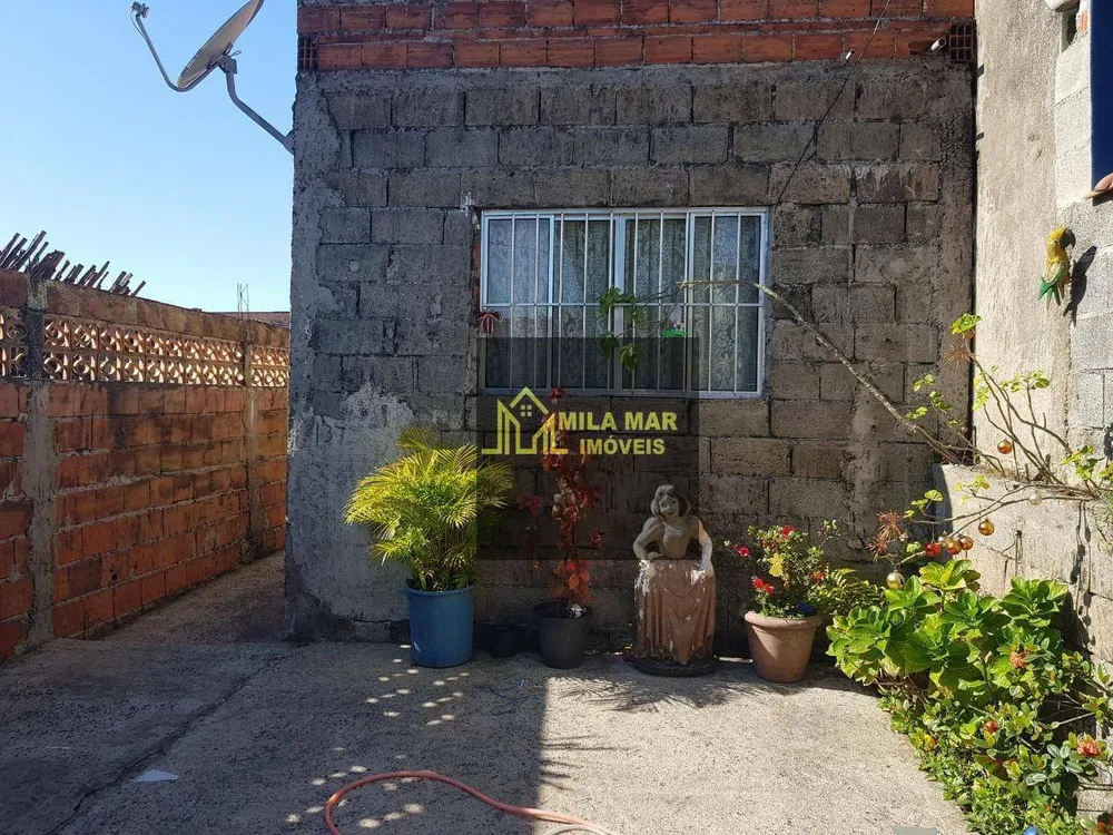 Casa, 3 quartos, 80 m² - Foto 1