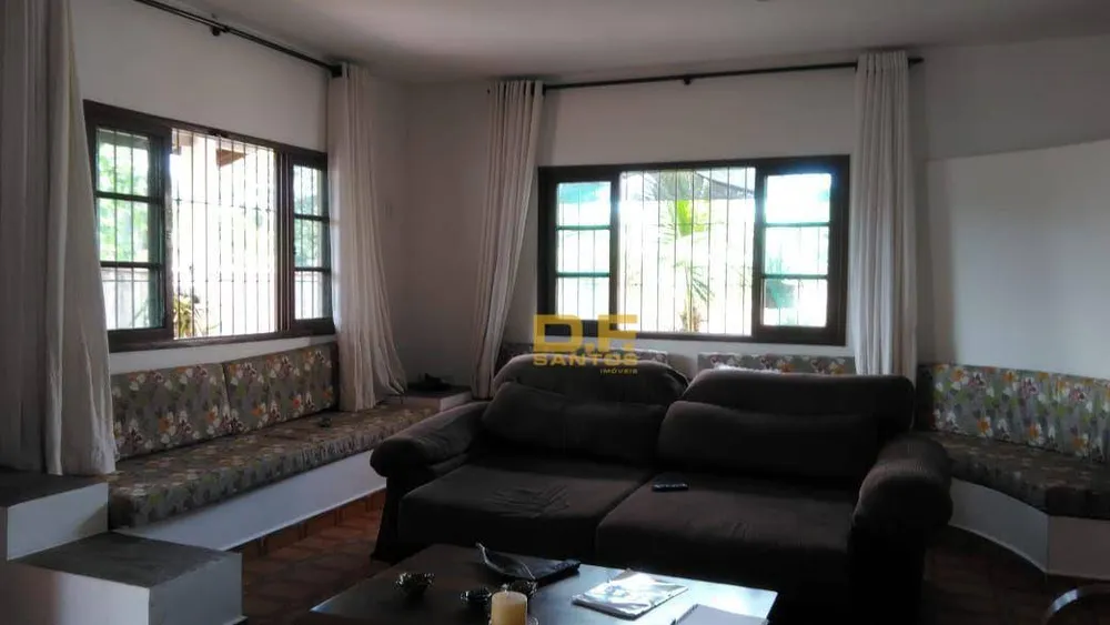 Casa, 3 quartos, 147 m² - Foto 2