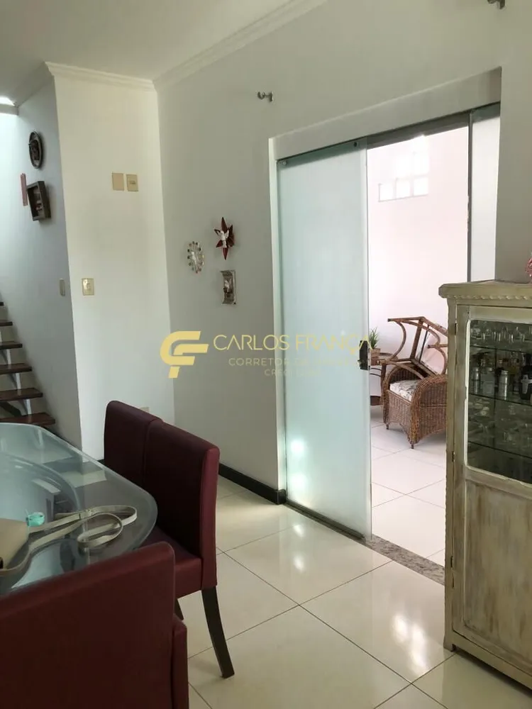Casa, 4 quartos, 220 m² - Foto 2