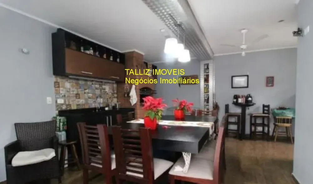 Casa, 3 quartos, 250 m² - Foto 12