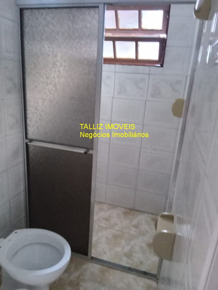Casa à venda e aluguel com 3 quartos, 270m² - Foto 2