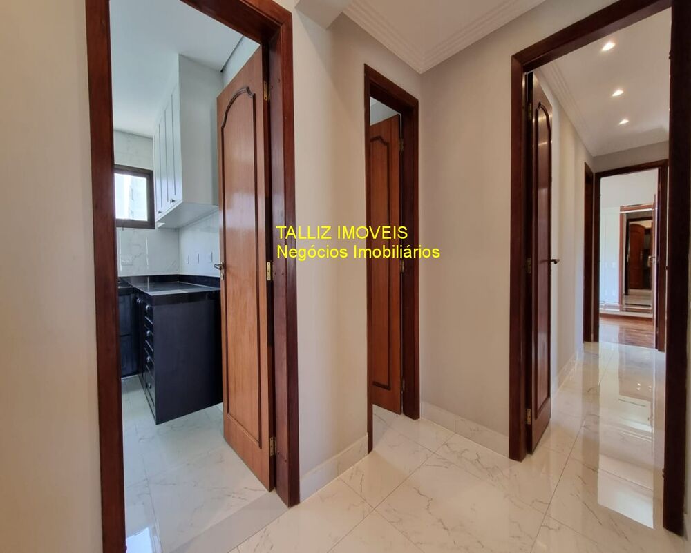 Apartamento à venda com 4 quartos, 194m² - Foto 2