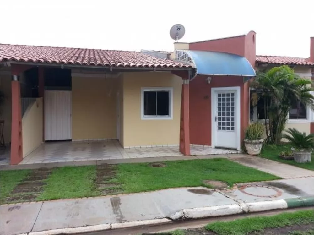 Casa de Condomínio à venda com 4 quartos, 150m² - Foto 2