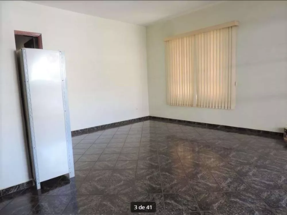 Casa à venda com 3 quartos, 200m² - Foto 3