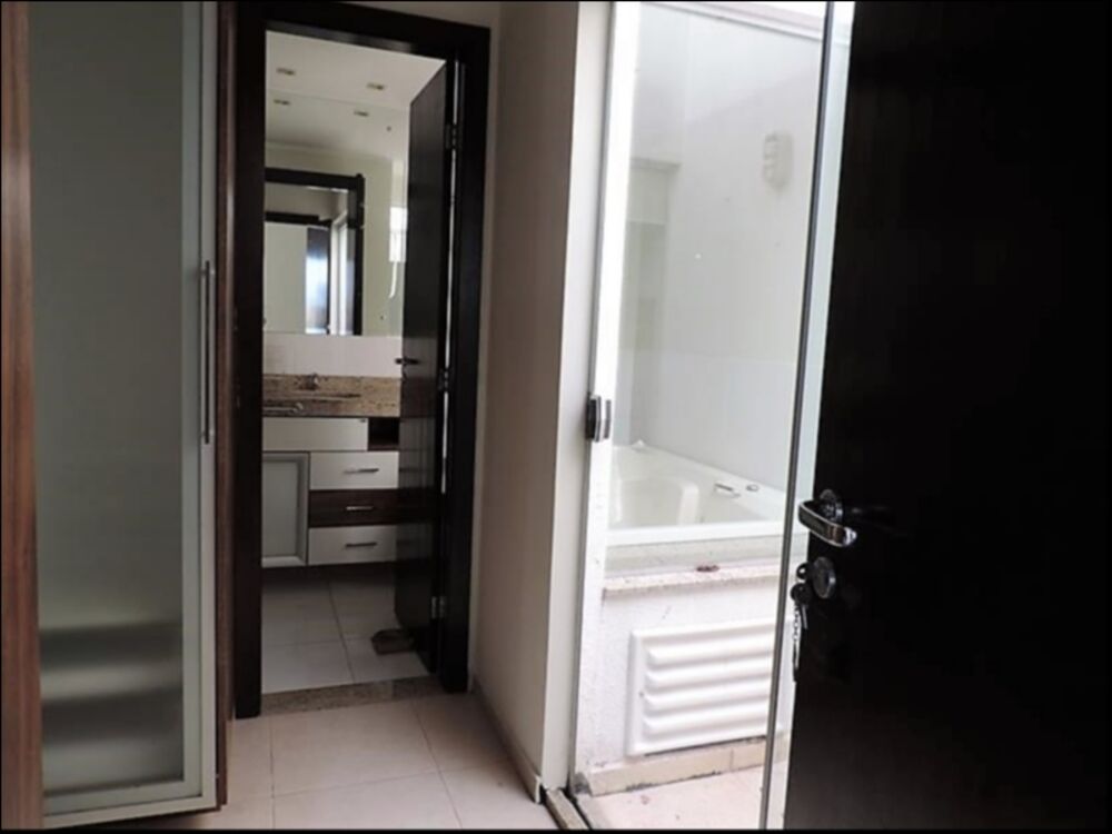 Casa à venda com 5 quartos, 475m² - Foto 1