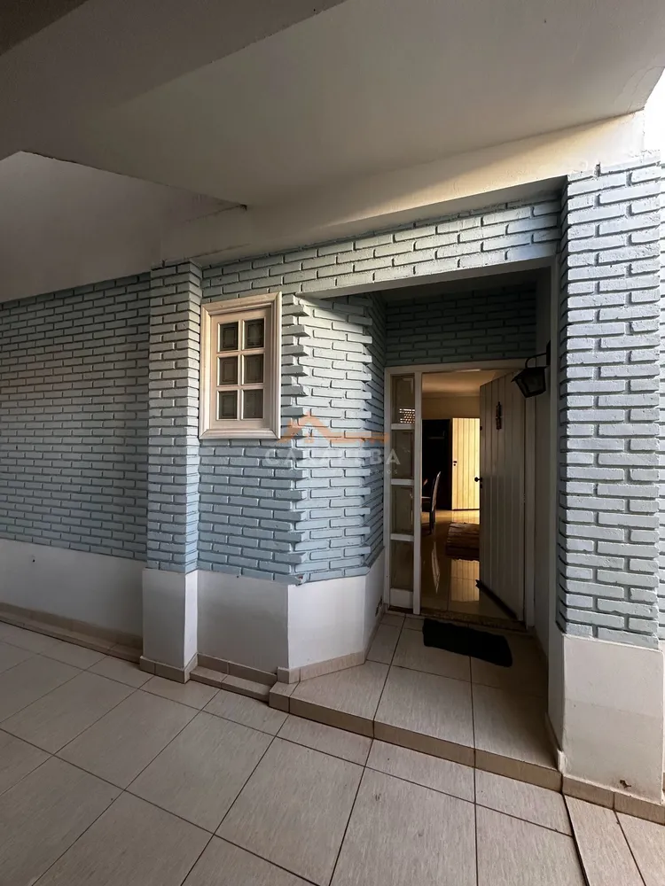 Casa, 2 quartos, 210 m² - Foto 1