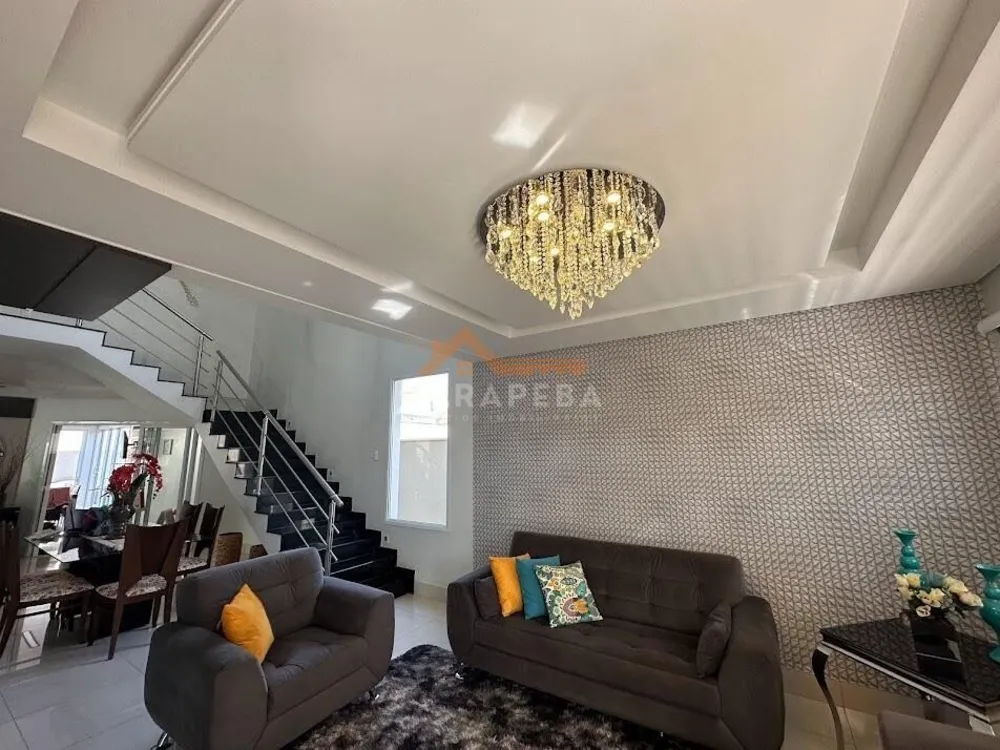Casa, 3 quartos, 324 m² - Foto 1