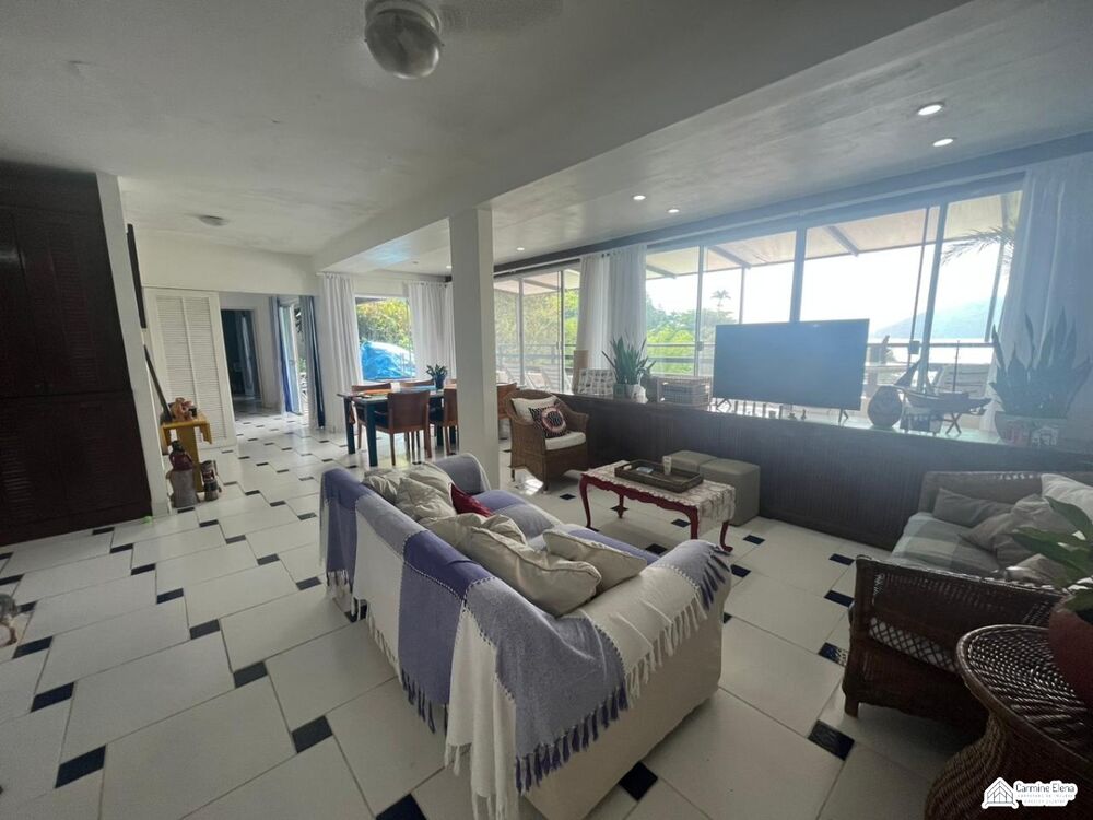 Apartamento à venda com 3 quartos, 130m² - Foto 2