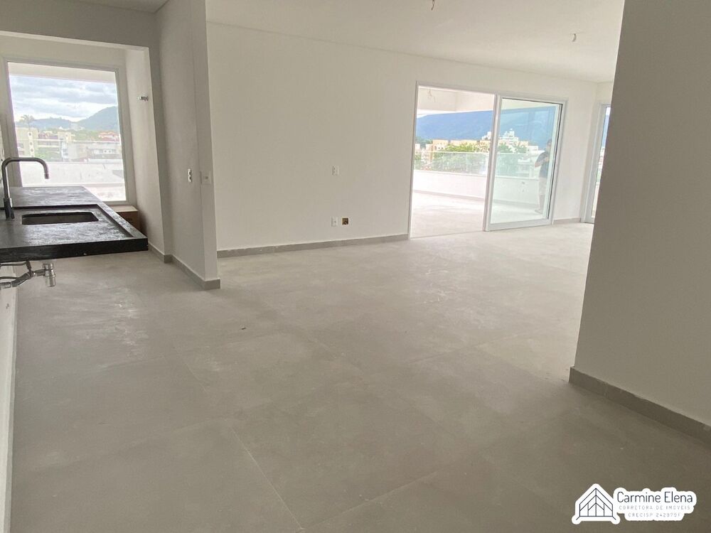Cobertura à venda com 3 quartos, 240m² - Foto 1
