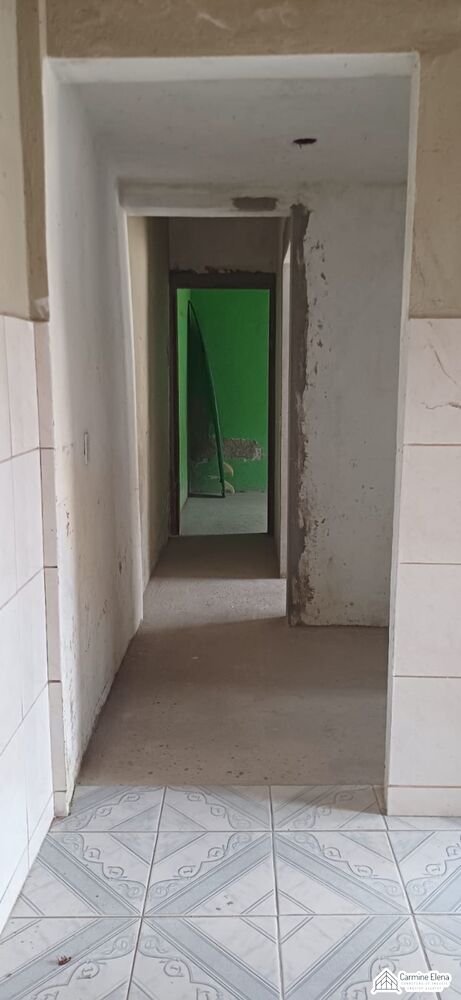 Casa à venda com 2 quartos, 250m² - Foto 3