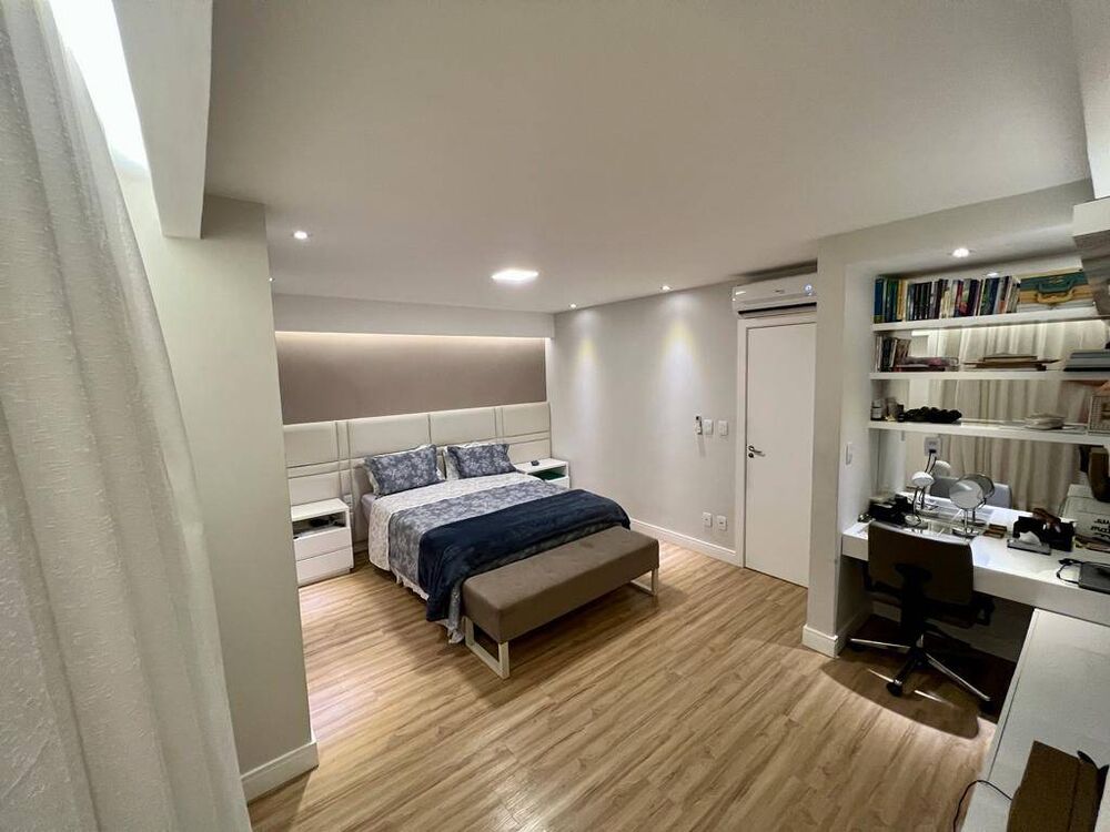 Casa de Condomínio à venda com 4 quartos, 188m² - Foto 1