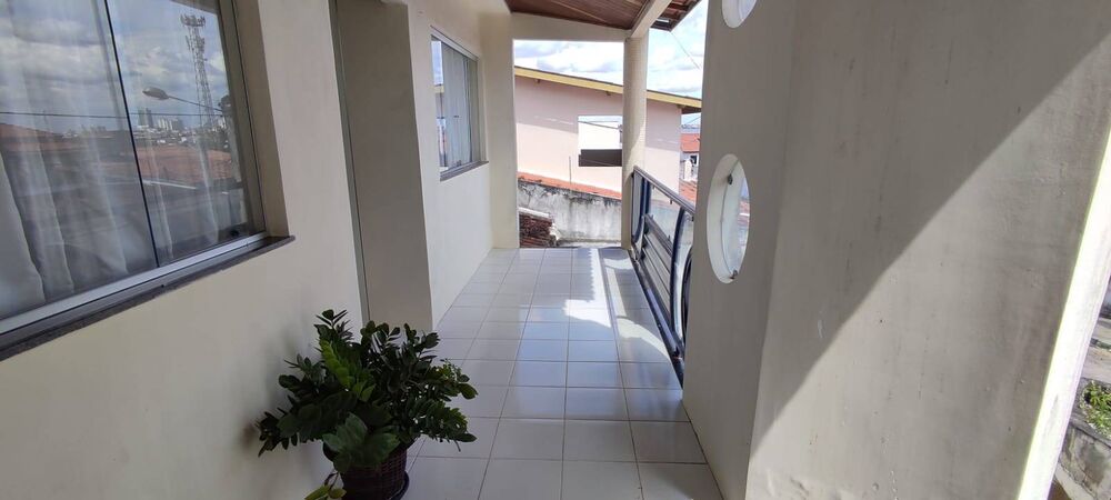 Casa, 4 quartos, 230 m² - Foto 3