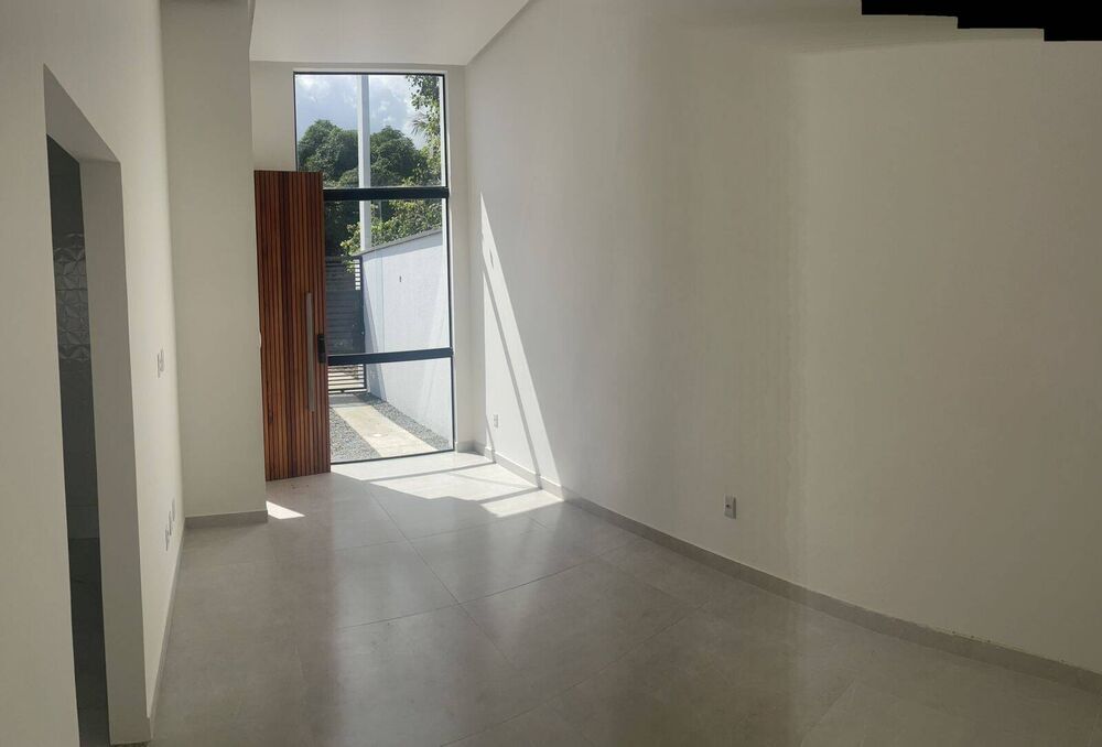 Casa à venda com 3 quartos, 77m² - Foto 2