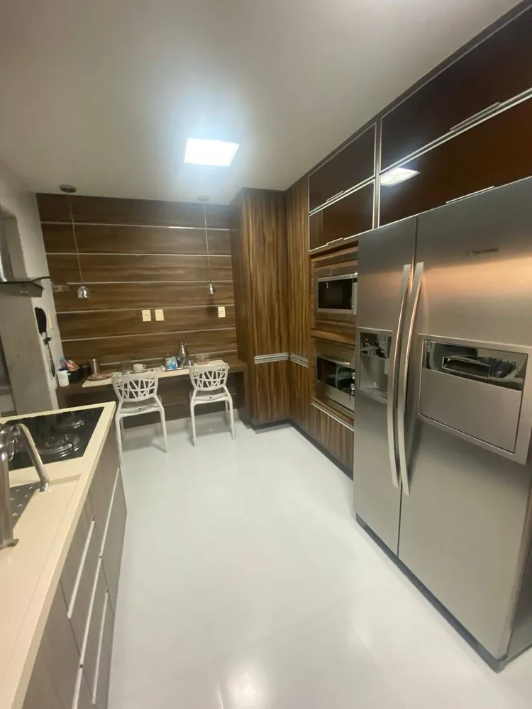 Apartamento, 3 quartos, 174 m² - Foto 2
