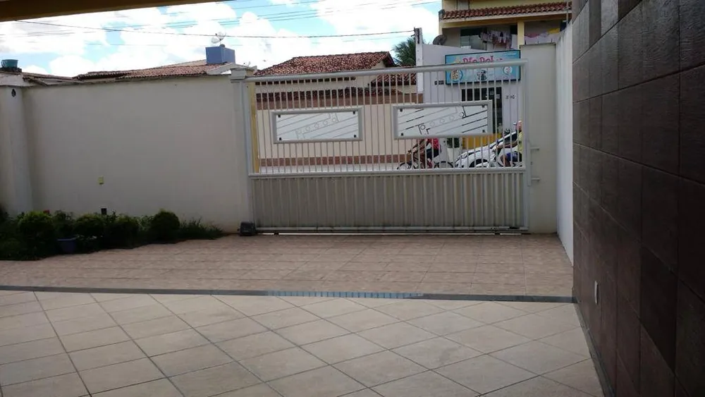 Casa, 4 quartos, 320 m² - Foto 2