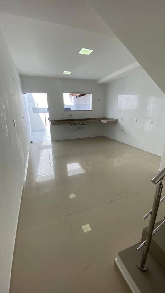 Casa à venda com 3 quartos, 165m² - Foto 4