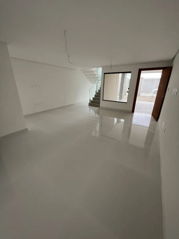 Casa, 3 quartos, 172 m² - Foto 2