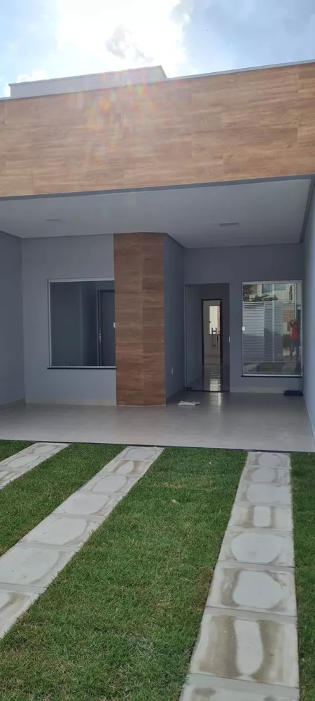 Casa à venda com 2 quartos, 102m² - Foto 2