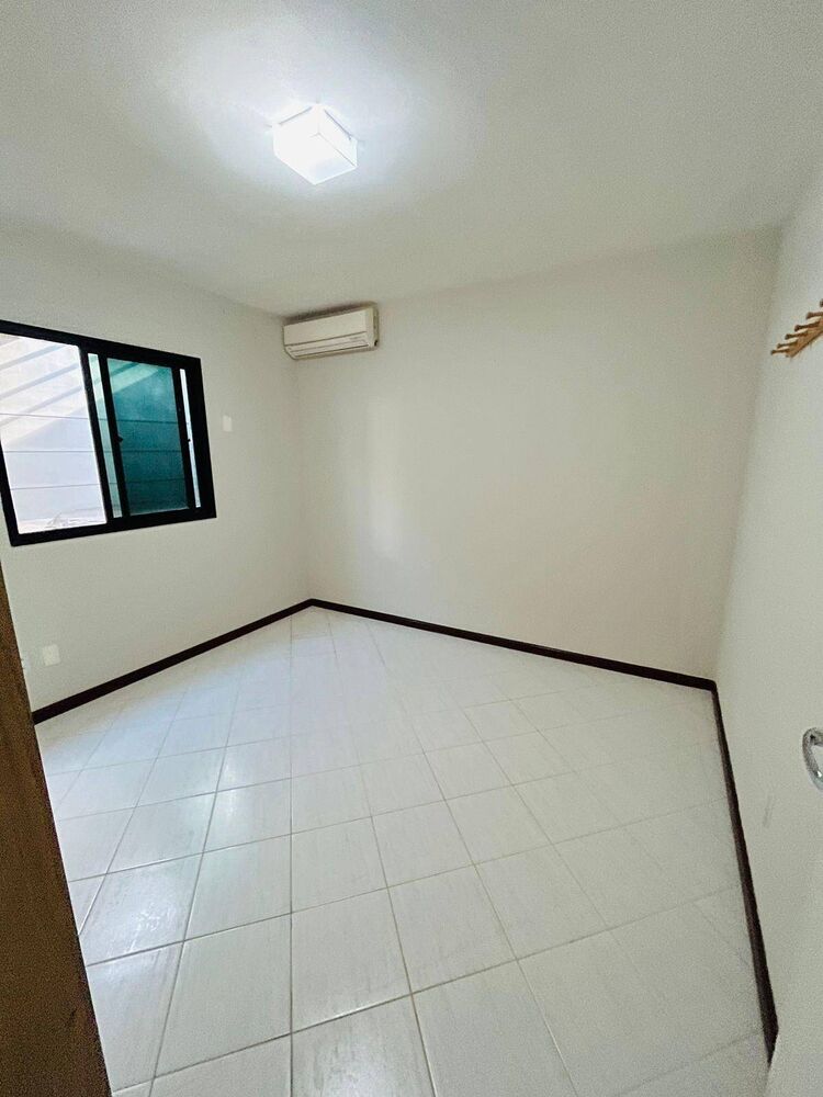 Casa à venda com 3 quartos - Foto 1
